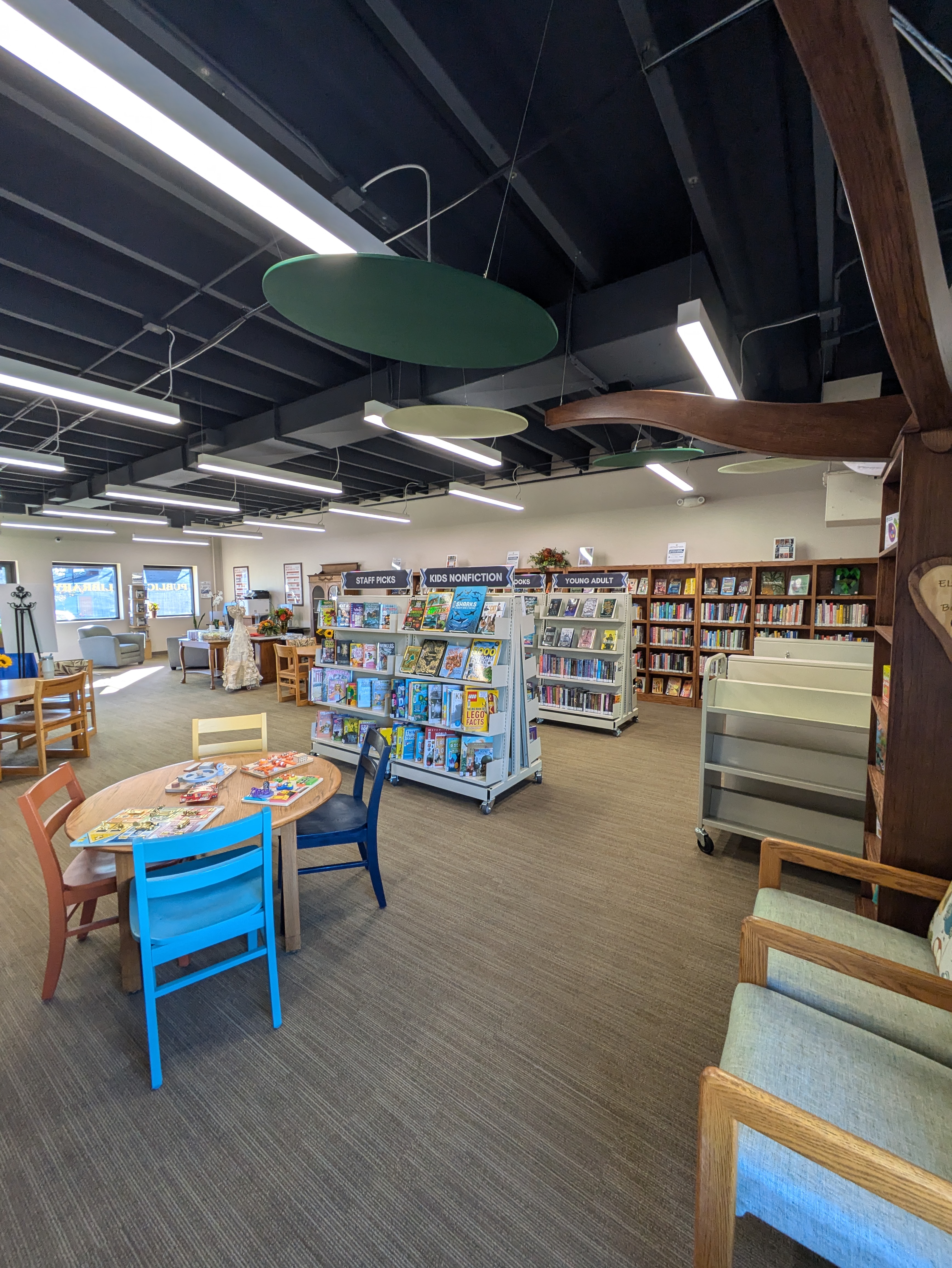 Image of the Interior of the Elwood Branch