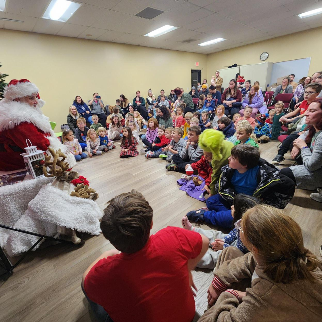 Image of crowd from Santa Storytime